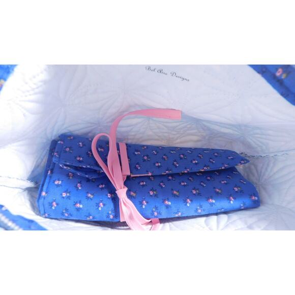 Large Cosmetic Storage Bag and Brush Roll Up, Zippered Toiletries Bag - Picture 5 of 10